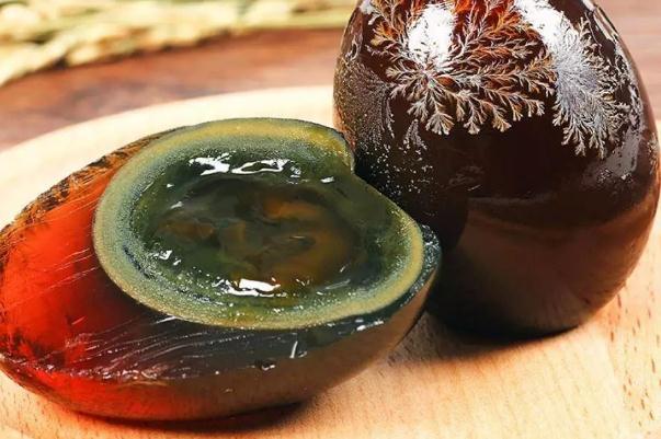 皮蛋是上火的还是降火的 皮蛋是哪里的特产