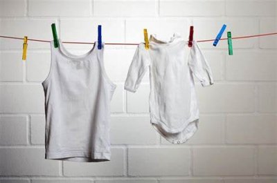 ​白衣服染色去除小窍门