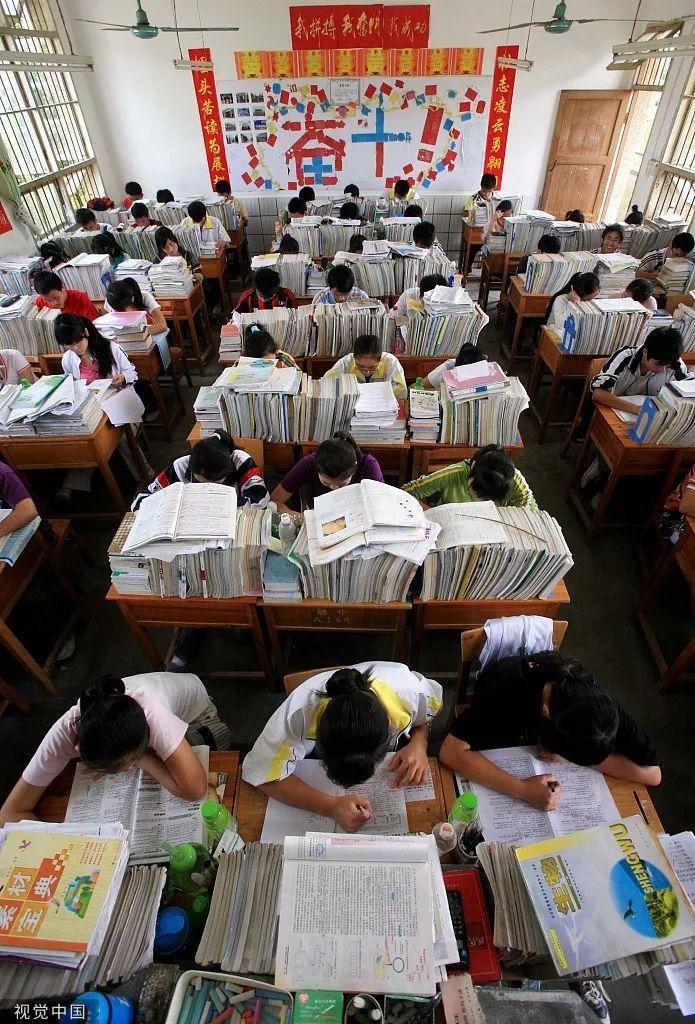 独家揭秘 | 直击《银河补习班》电影海报