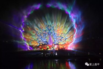 ​惊艳！裸眼3D水幕电影、梦幻森林灯海，静之湖上演一场视觉盛宴！