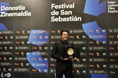 ​斯坦福传奇小子詹姆士弗兰科，灾难艺术家，西班牙电影节获奖