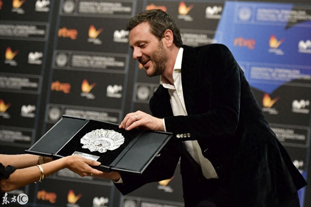 斯坦福传奇小子詹姆士弗兰科，灾难艺术家，西班牙电影节获奖