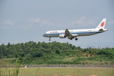 ​《啵啵频道》；97南航空难：绝望的副驾驶