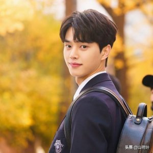 ​盘点2019南韩四位大势男演员，前途无限，未来可期