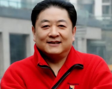 ​刘斌：3次婚姻都找年轻妻子，61岁3个孩子还未成年