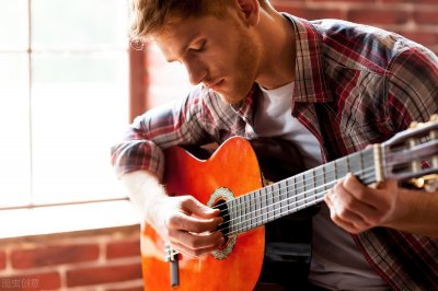 ​弦距怎么调？