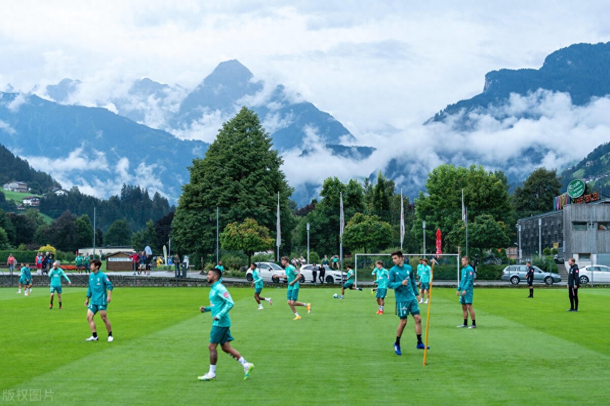 云达不莱梅备战新赛季，上赛季死里逃生不容易，新赛季盼一扫阴霾