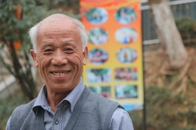 ​回家后发现父亲和妻子的行为，令人悔恨和痛心