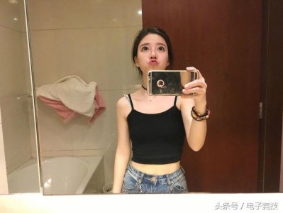 ​LOL女主播冯提莫晒兔宝宝照片，自嘲只有一米五！｜悦竞有料