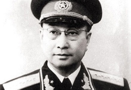 投笔从军成名将，陈赓将军的传奇一生