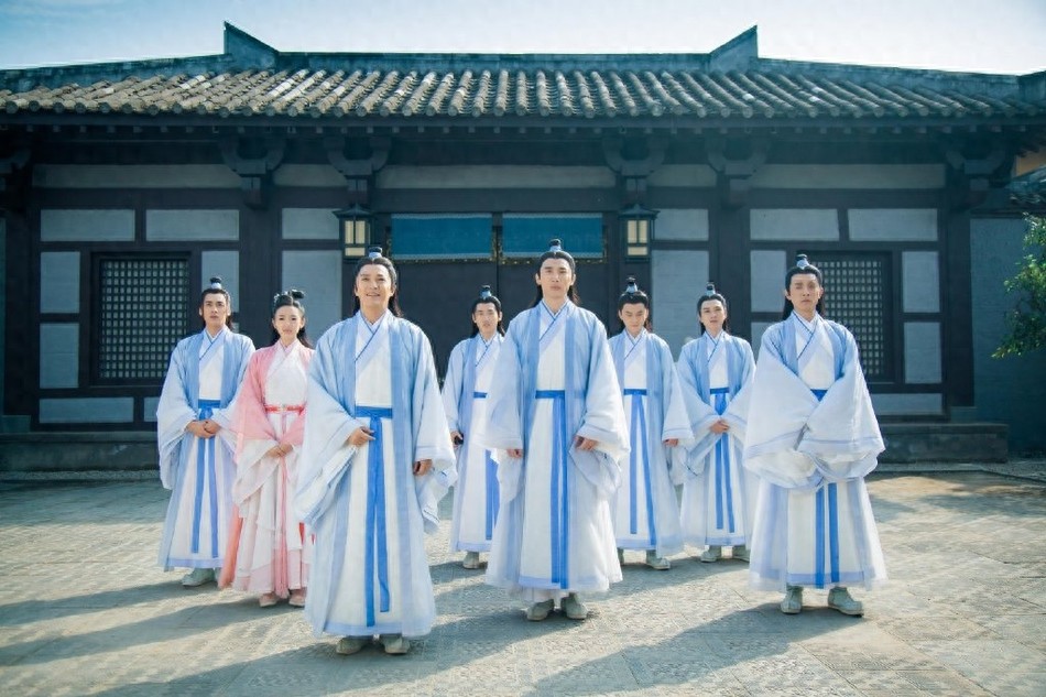 《青云志》花絮照曝光，李易峰可爱赵丽颖乖巧杨紫英气