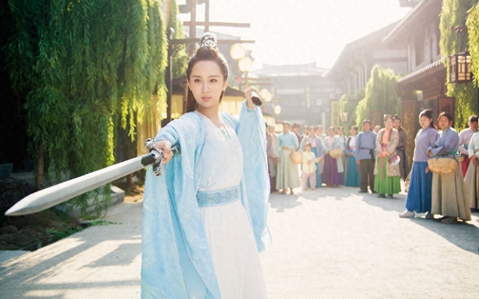 《青云志》花絮照曝光，李易峰可爱赵丽颖乖巧杨紫英气