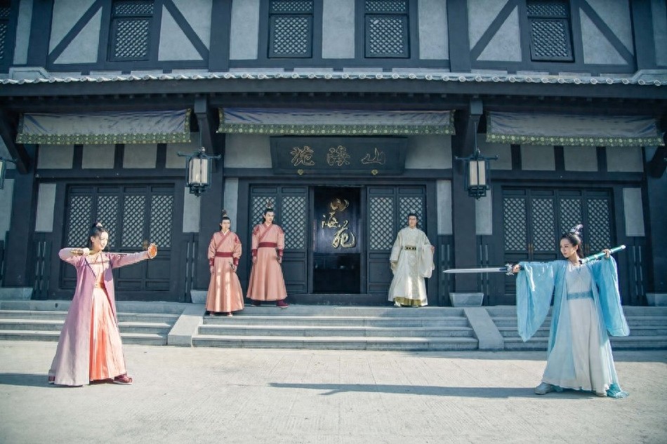 《青云志》花絮照曝光，李易峰可爱赵丽颖乖巧杨紫英气