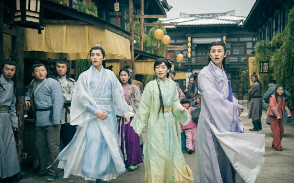 《青云志》花絮照曝光，李易峰可爱赵丽颖乖巧杨紫英气