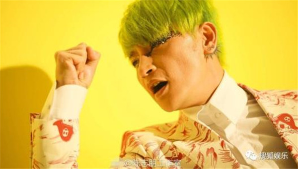 陈志朋的脸怎么了被烧伤了吗照片,陈志朋的头发越来越多是真的吗
