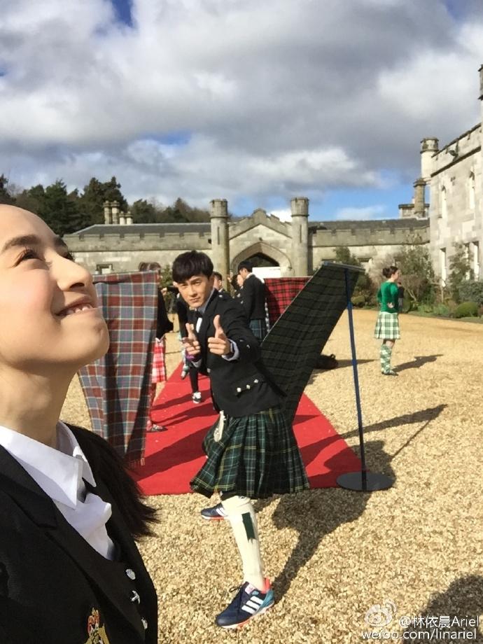 林依晨娱乐圈不p照片和滤镜的女明星，网友：人不大，脚还不小