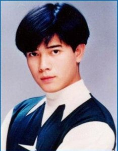 ​不输当红小鲜肉，郭富城年轻帅照珍藏版，与周星驰还合过影