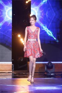 ​颖儿减肥晒蔬菜, 江一燕晒食盐, 明星为瘦真实太拼了