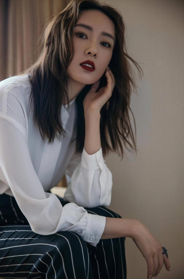 童谣演员简介个人资料（演员童瑶的婚史）(13)