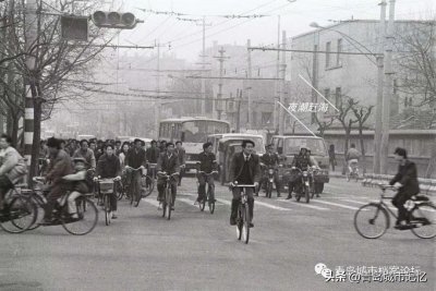 ​青岛自行车厂回顾，承载城市记忆的“大金鹿”