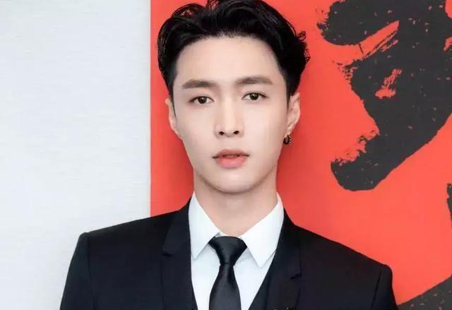 黄磊曾给张艺兴安排相亲? 网友: 看到相亲对象之后, 我差点笑出声