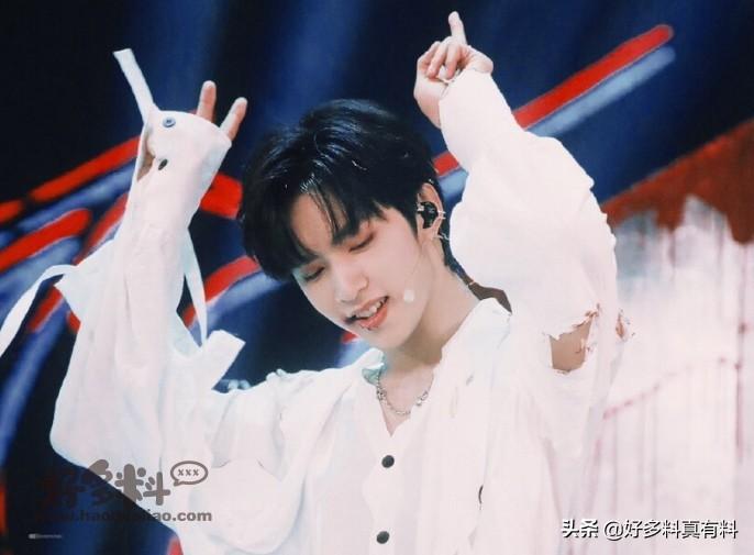 刘耀文到底喜欢谁(刘耀文到底喜欢辣妹还是甜妹)(1)_