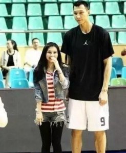 ​情侣最萌身高差是多少?为什么?(情侣最萌身高差是多少)