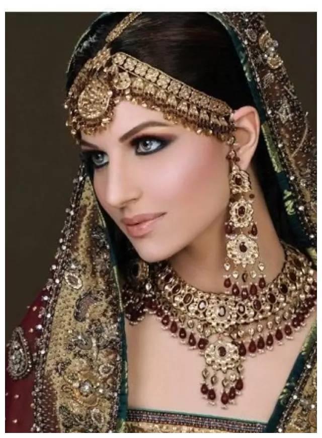 印度传统服饰丽莎美女,身材婀娜雍容华贵国色天香肤白貌美大长腿