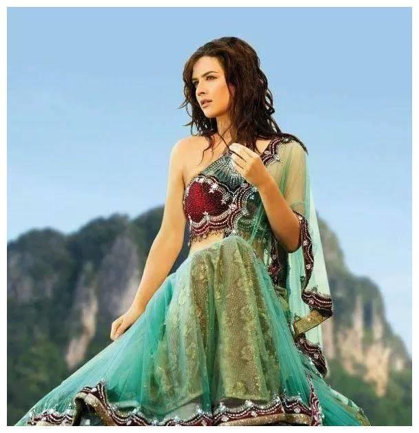 印度传统服饰丽莎美女,身材婀娜雍容华贵国色天香肤白貌美大长腿