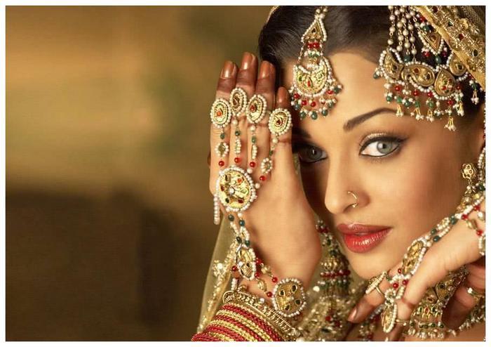 印度传统服饰丽莎美女,身材婀娜雍容华贵国色天香肤白貌美大长腿