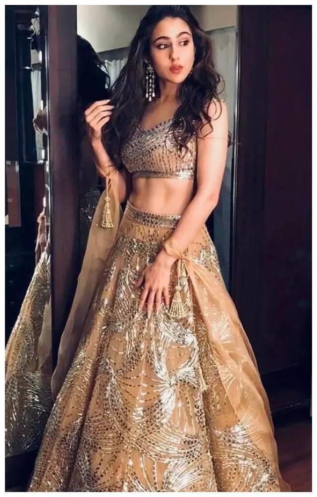 印度传统服饰丽莎美女,身材婀娜雍容华贵国色天香肤白貌美大长腿