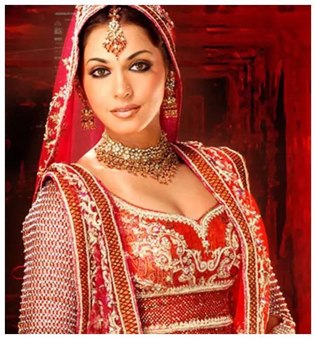 印度传统服饰丽莎美女,身材婀娜雍容华贵国色天香肤白貌美大长腿