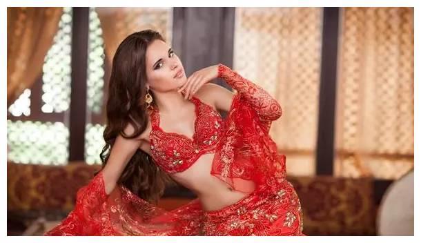 印度传统服饰丽莎美女,身材婀娜雍容华贵国色天香肤白貌美大长腿