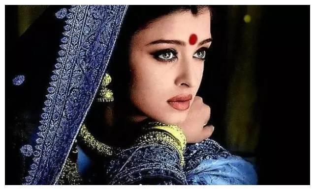 印度传统服饰丽莎美女,身材婀娜雍容华贵国色天香肤白貌美大长腿