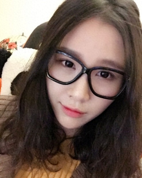 DOTA2女神冷冷自拍大赏