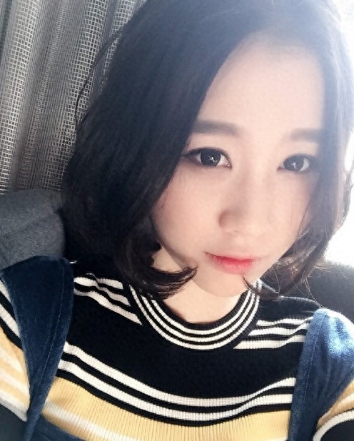 DOTA2女神冷冷自拍大赏