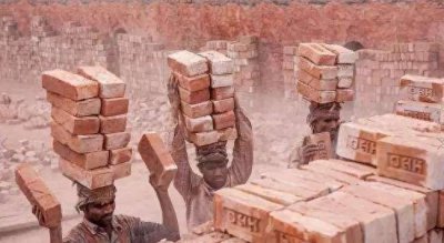 ​专业HR说“工地搬砖”500一天才约等于5000月薪？