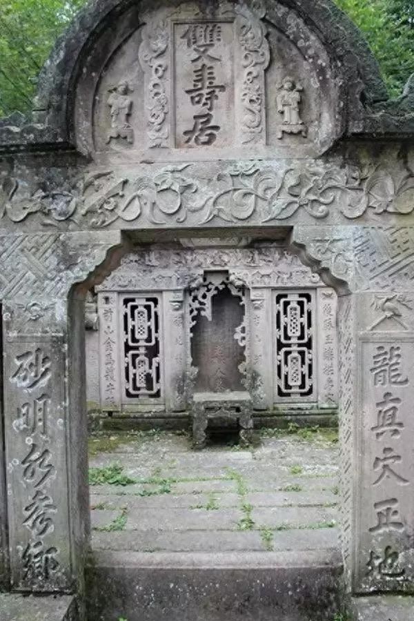 鄂西行：探访利川神秘鱼木寨