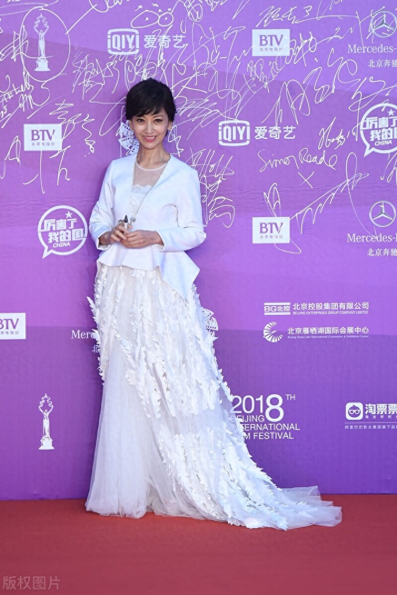 赵雅芝简历个人资料简介(赵雅芝70岁近照)-