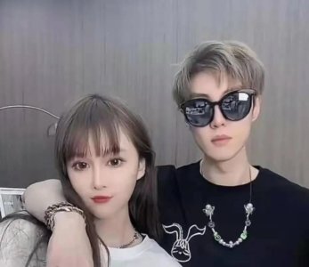 ​赵本山儿子将结婚？(有网友透露，赵本山家中又要有喜事了)