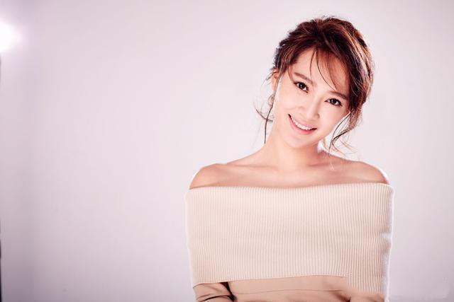 她31岁肤白貌美,成功追星的人生赢家,偶像变成了自己的老公