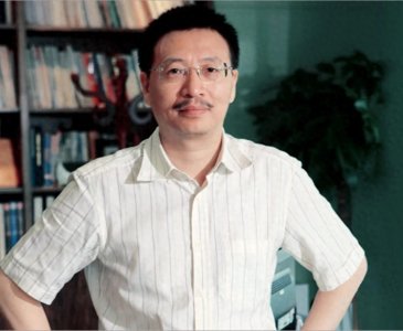 ​营收暴涨900%，62岁四川首富上演创新药年度“爽剧”