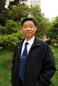 ​赵亮：剧里演“三德子”，无戏可拍，回村养13万只鸡，心甘情愿