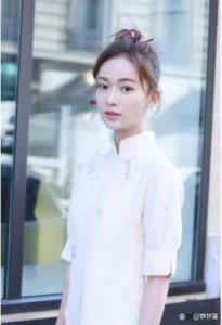 ​赵丽颖获得飞天奖后,于正找热度,称吴谨言想模仿她，成毅也被提及，谁更胜一筹