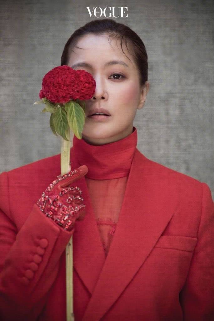 金喜善个人资料写真作品