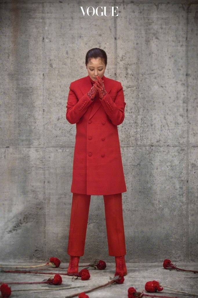 金喜善个人资料写真作品