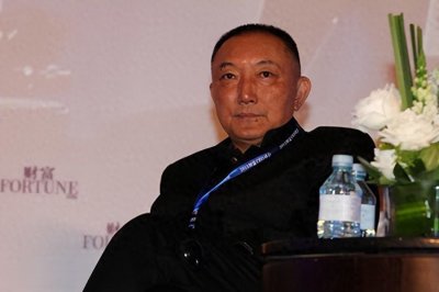 ​周星驰戏份全被删，成龙镜头能免则免，韩三平到底何许人也