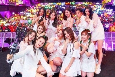 ​火箭少女年龄相差10岁，孟美岐的C位换人了？粉丝发声：凭什么