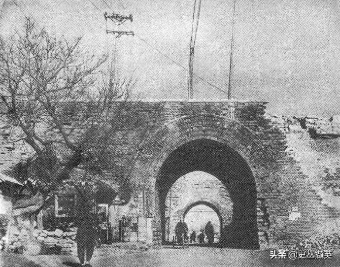 老北京广渠门的变迁图片：从1930年修缮完好，到1953年彻底消失