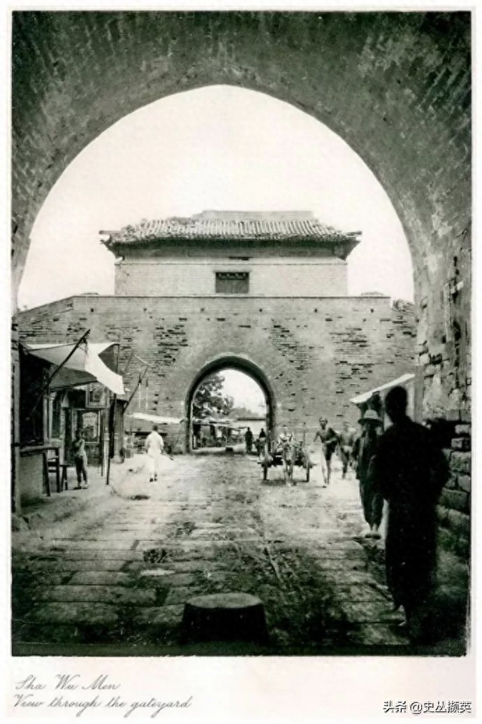 老北京广渠门的变迁图片：从1930年修缮完好，到1953年彻底消失